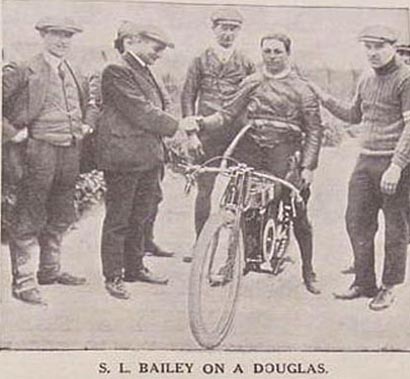 Les Bailey Wins at Brooklands